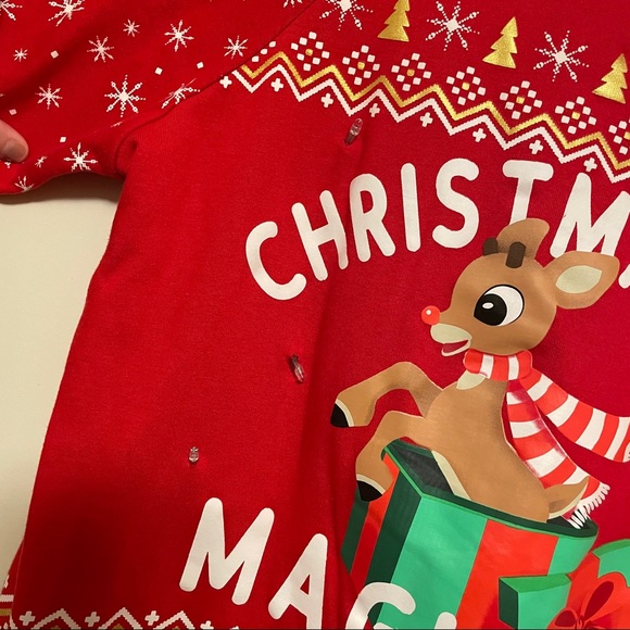 Rudolph Christmas Sweatshirt 🎅🏼 - Picture 2 of 5